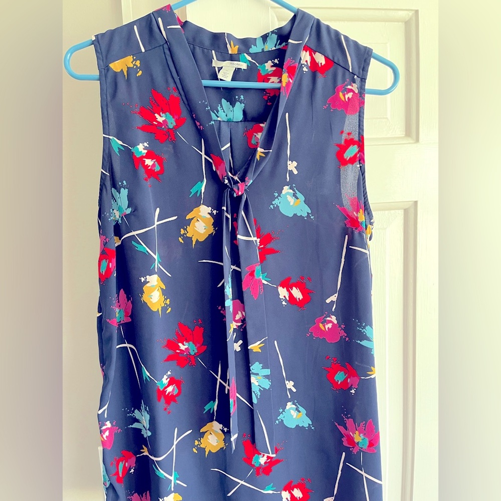 Halogen Navy Floral Sleeveless Blouse